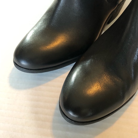 New in box! Sam Edelman Black Leather Ankle Booties. Size 8.5 - Picture 13 of 16